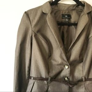 FINAL PRICE 🎉 IZ Byer Tailored Fit Belted Blazer